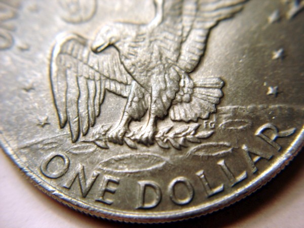1977-P-Eisenhower-Dollar--Improperly-Annealed